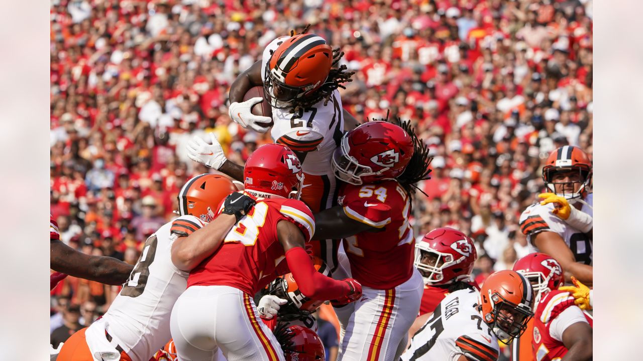 KANSAS CITY, MO - SEPTEMBER 12: Cleveland Browns running back