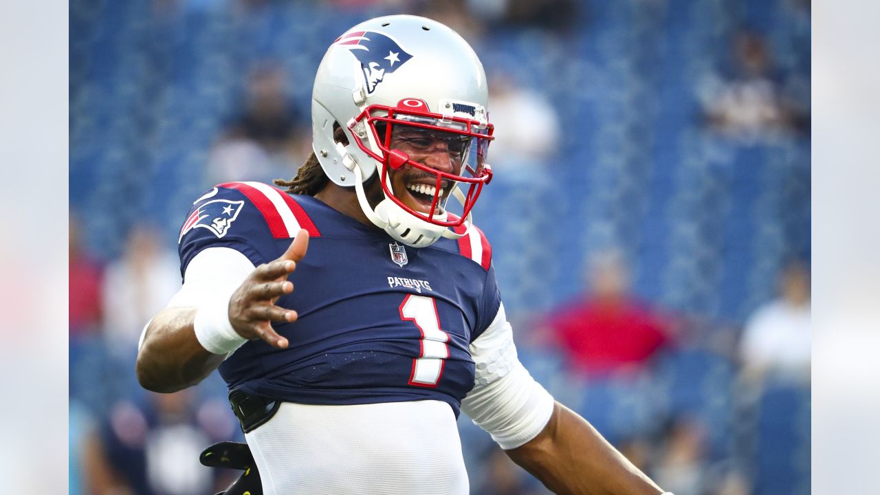 FOXBOROUGH, MA - AUGUST 11: New England Patriots inside running back Kevin  Harris (36) uring an NFL preseason game between the New England Patriots  and the New York Giants on August 11