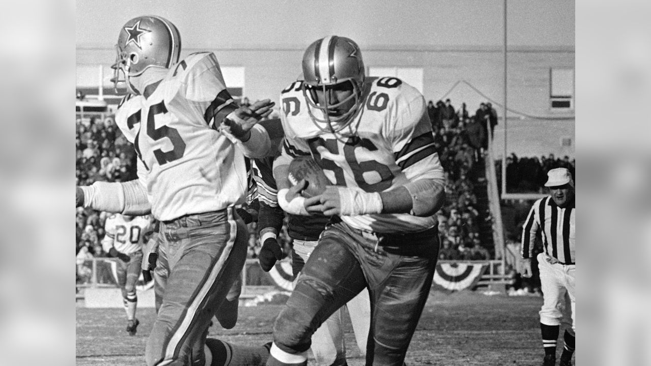 Who nabs the other DE spot? Harvey Martin? Jim Jeffcoat? Charles Haley? We'll go with the largely unheralded Andrie, who made five straight Pro Bowls. He was also clutch, like when he scored a touchdown in the "Ice Bowl" and picked off a pass in the 1971 NFC Championship Game.