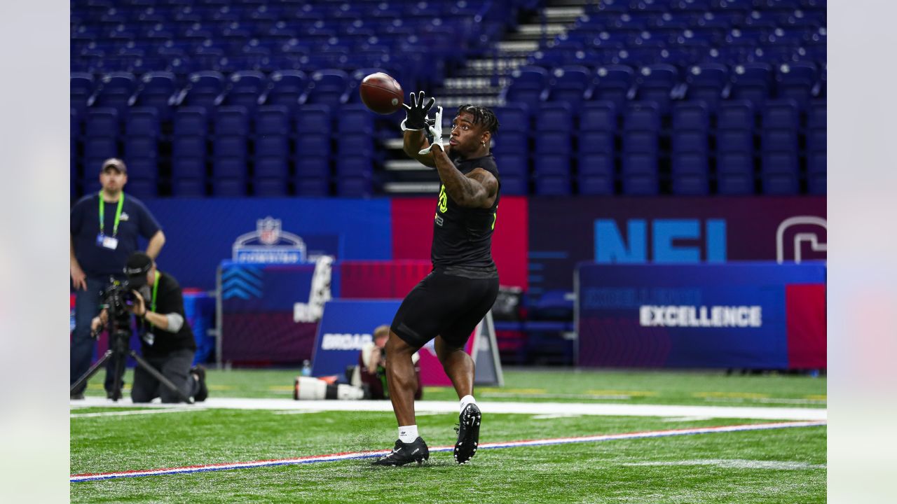 Tight end Cole Turner runs 40-yard dash at 2022 combine