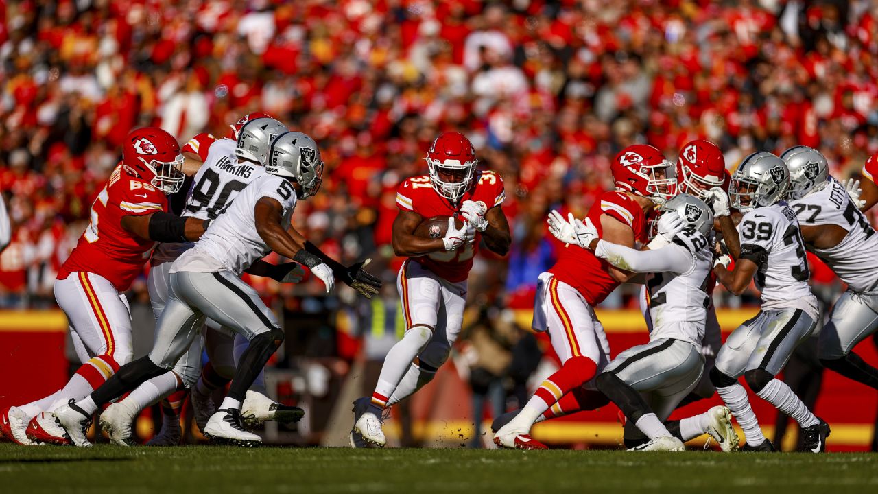 Las Vegas Raiders vs Kansas City Chiefs - December 12, 2021