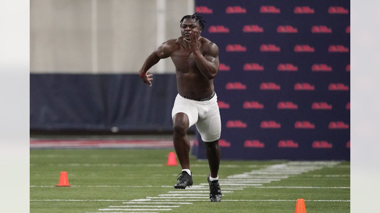 Brian Robinson Jr. runs 40-yard dash at NFL Combine