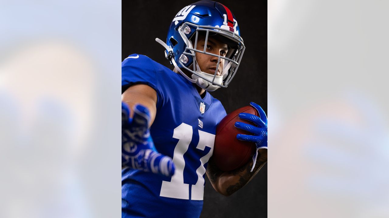 NFL - NFLPA Rookie Premiere Carolina Panthers wide receiver DJ Moore (12)  poses for a portrait during the NFLPA Rookie Premiere on Saturday, May 19,  2018 in Thousand Oaks, Calif. (Ben Liebenberg/NFL)