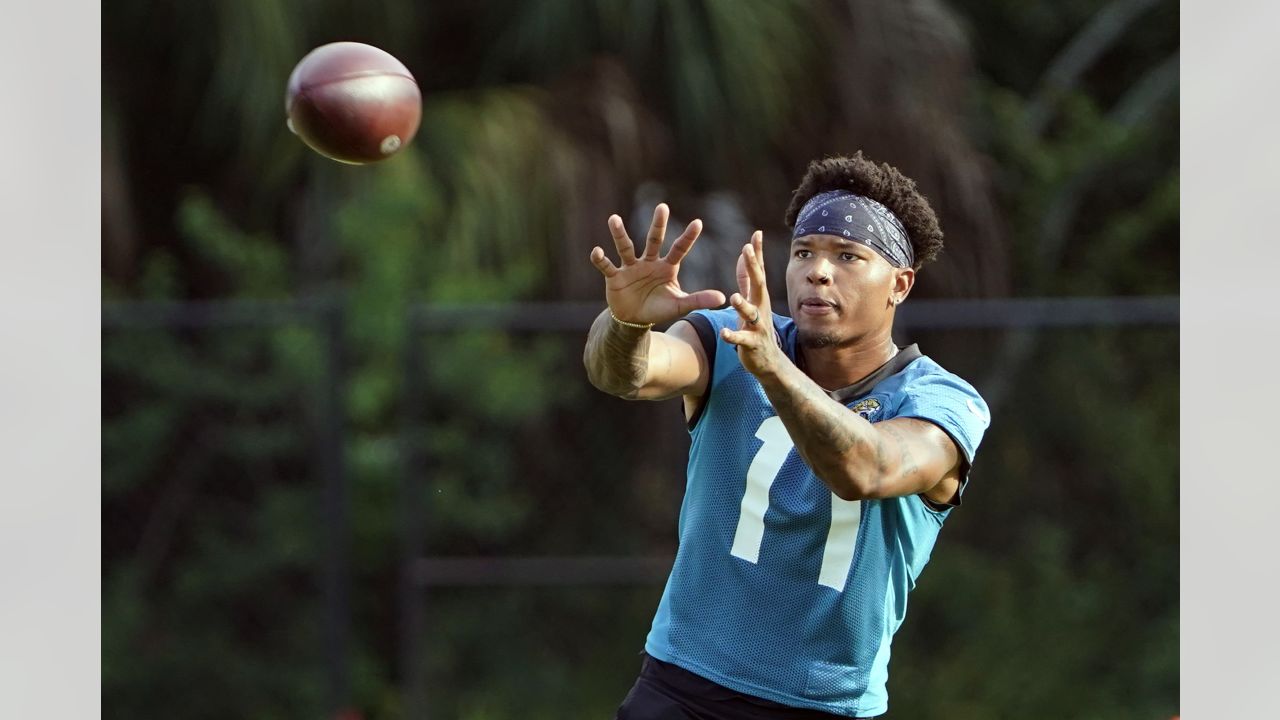 Tennessee Titans wide receiver Terry Godwin takes part in drills during  training camp at the NFL football team's practice facility Monday, Aug. 1,  2022, in Nashville, Tenn. (AP Photo/Mark Humphrey Stock Photo 