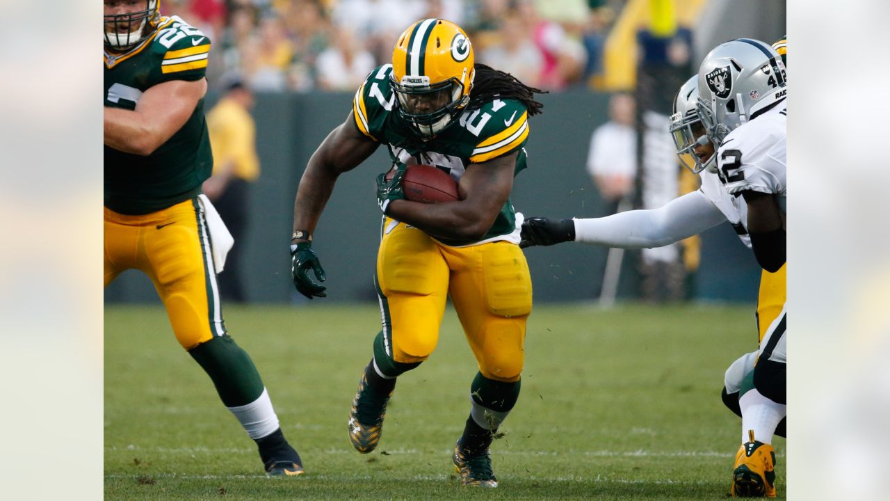 Eddie Lacy shows off slimmer look