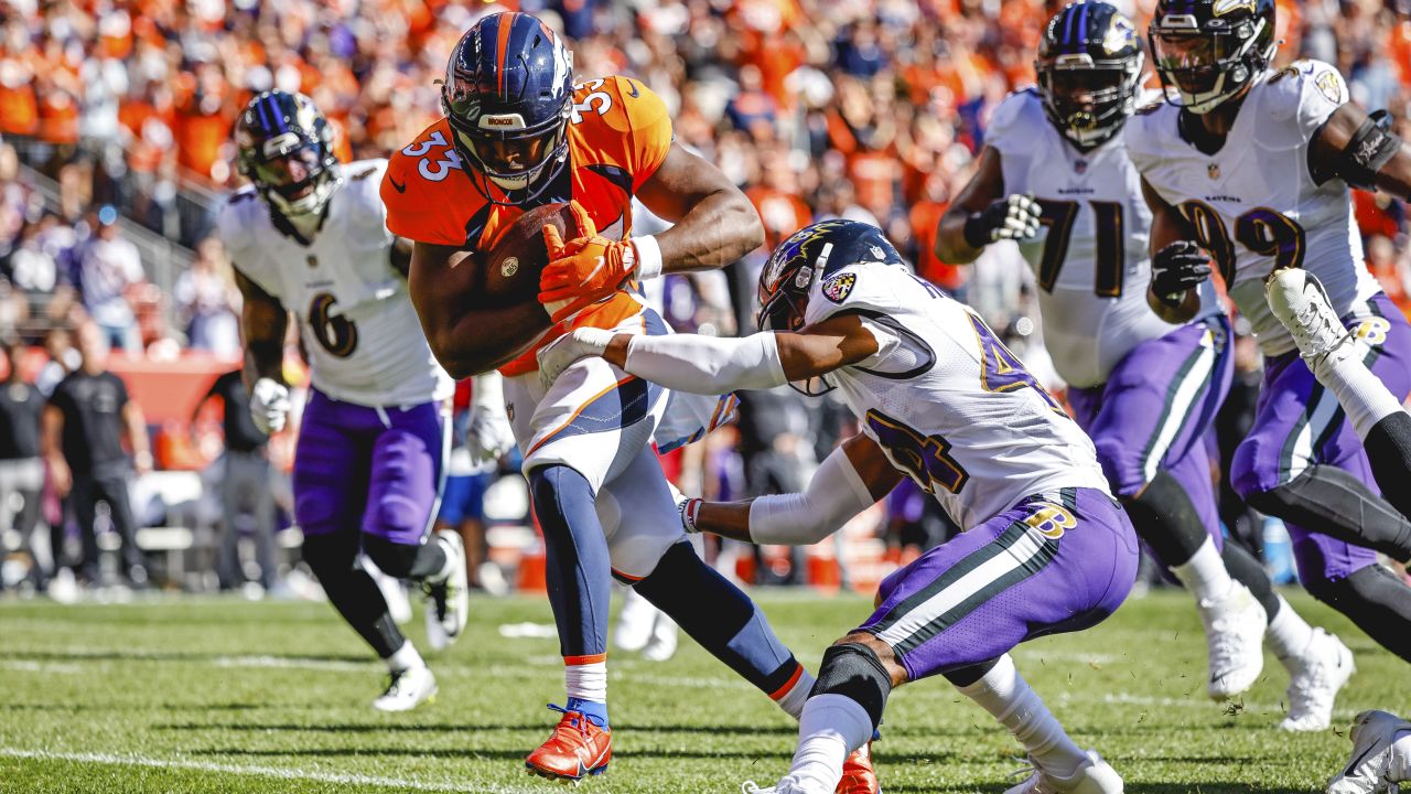 New York Giants tight end Kyle Rudolph (80) runs up the field during an NFL  football game against the Denver Broncos, Sunday, Sept. 12, 2021, in East  Rutherford, N.J. The Denver Broncos