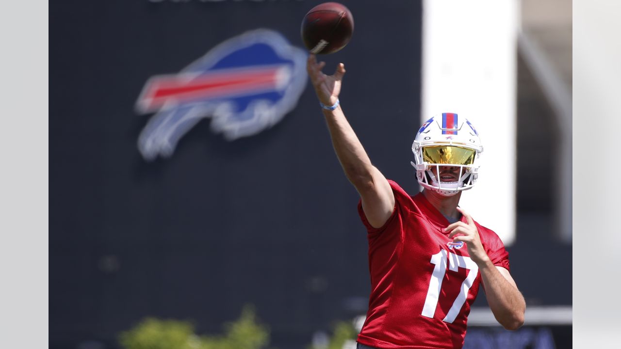 Van Roten, Watson open NFL season with Bills, Chiefs