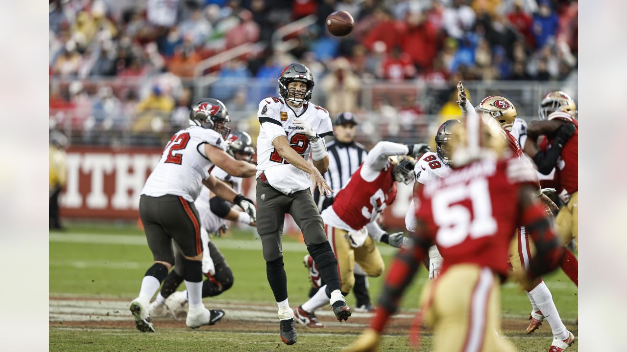 SANTA CLARA, CA - DECEMBER 11: Tampa Bay Buccaneers quarterback Tom Brady  (12) throws a pass in the second quarter of an NFL game between the San  Francisco 49ers and Tampa Bay