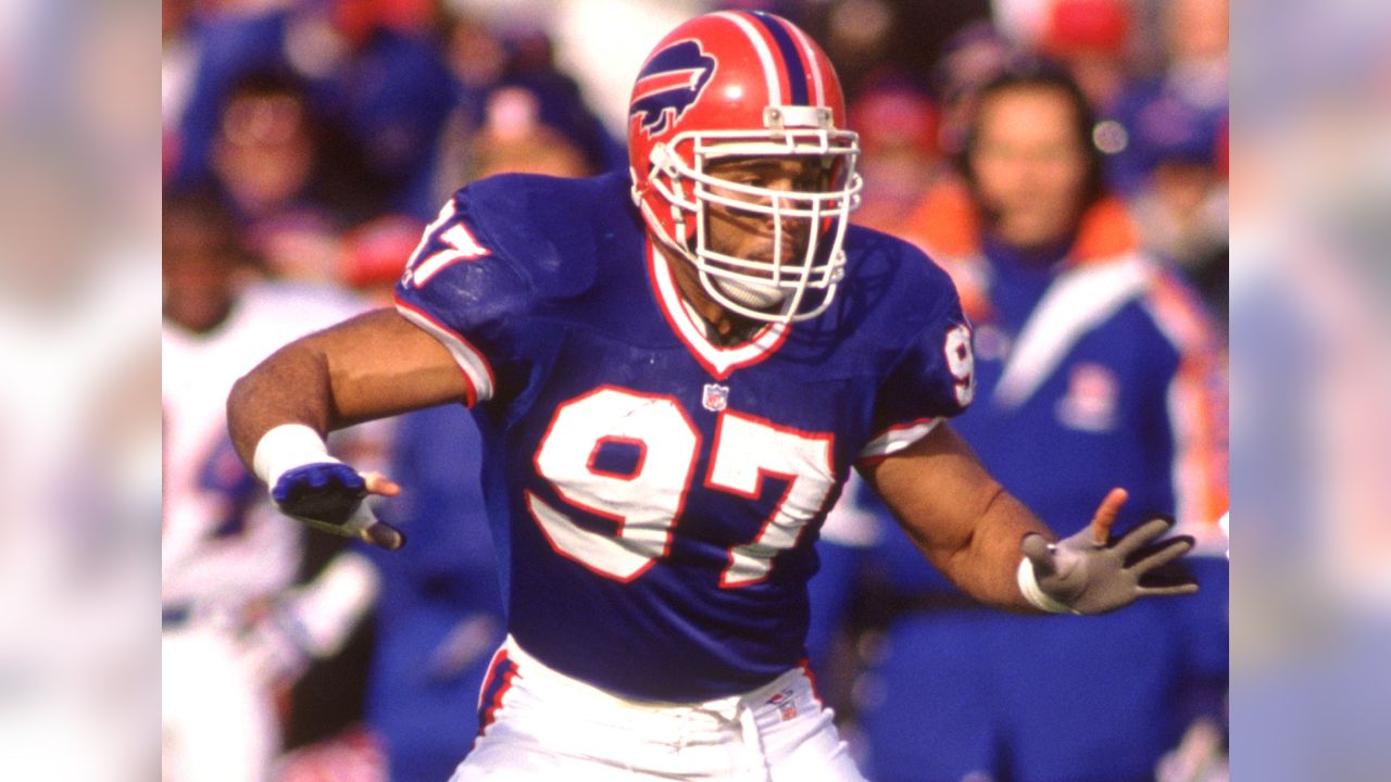 Three Buffalo Bills among Gil Brandt's top 45 linebackers of all time