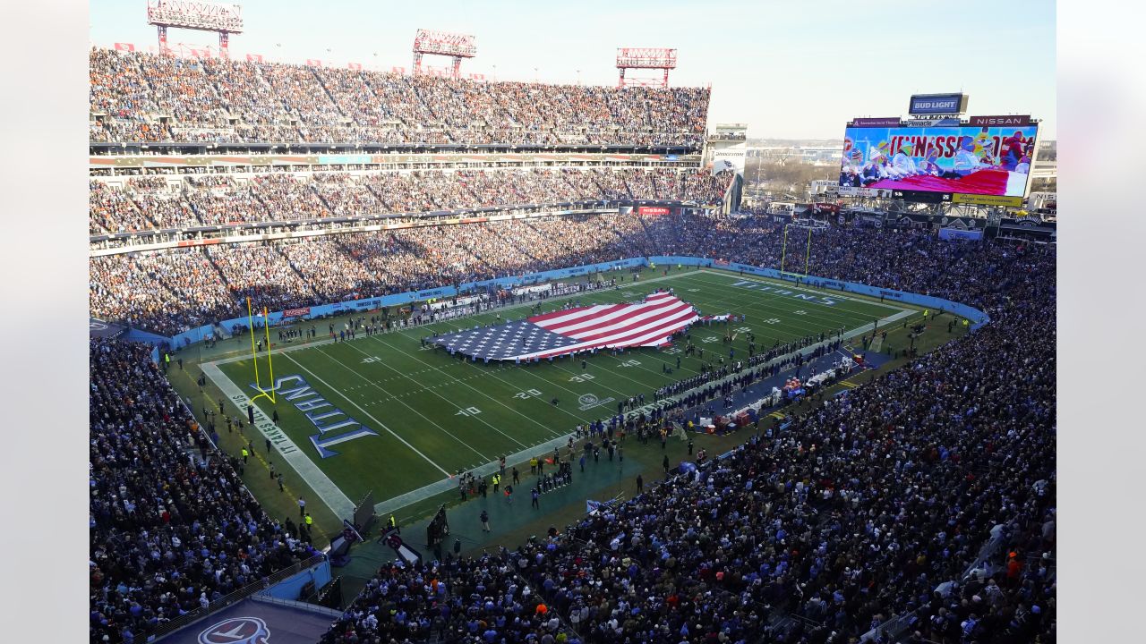 Nashville, United States. 22nd Jan, 2022. Tennessee Titans cheerleaders  perform against the Cincinnati Bengals during the first half of an NFL  Divisional Playoff game at Nissan Stadium in Nashville, Tennessee, on  Saturday