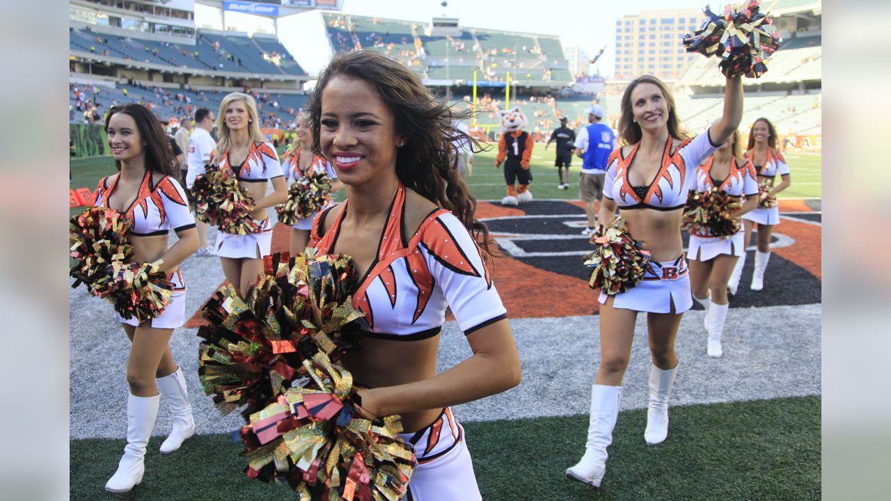 2012 NFL Cheerleaders: Best of Week 3