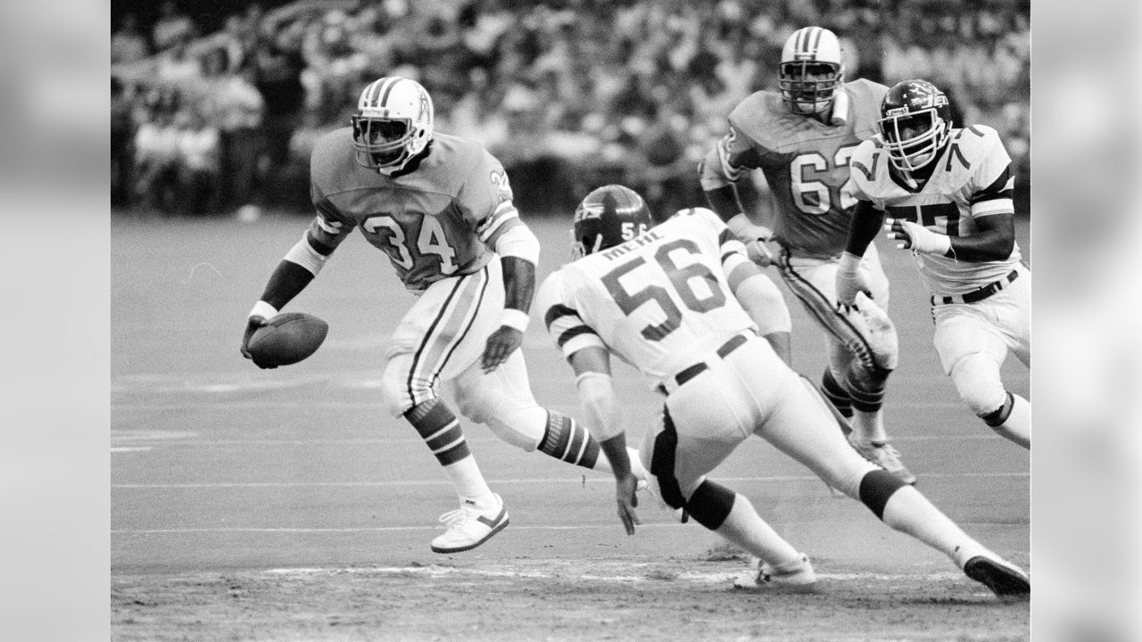 THROWBACK THURSDAY: 40 Years Ago Earl Campbell Exploded Into The NFL