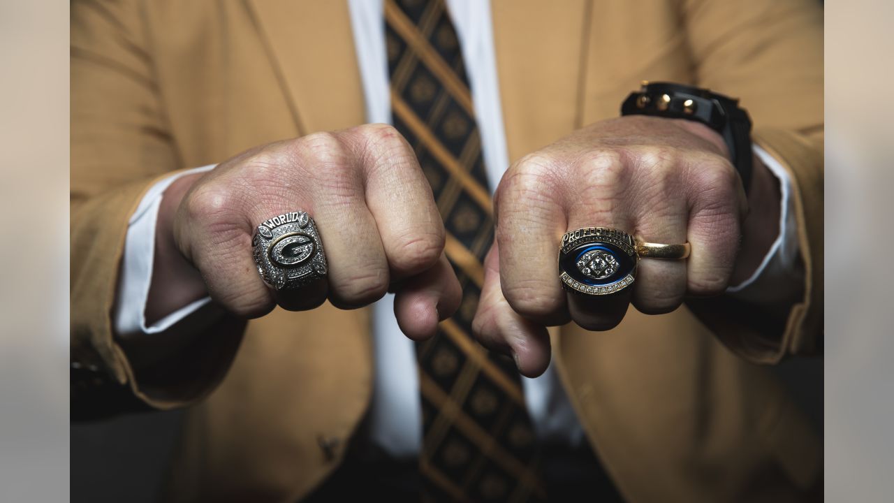 Signet Jewelers - An Inside Look at the Dazzling Ring Worn by Each Pro  Football Hall of Famer