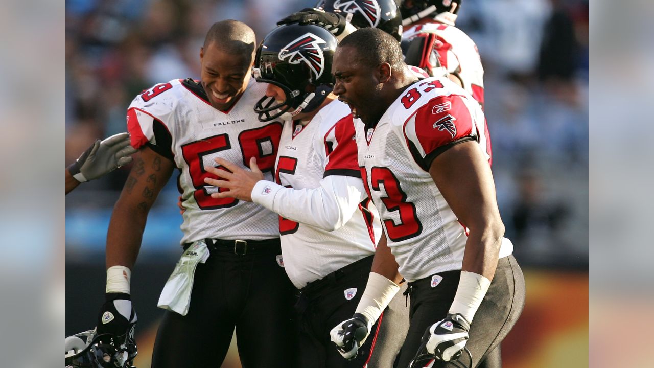 Atlanta Falcons tight end Alge Crumpler celebrates a Falcons News Photo  - Getty Images