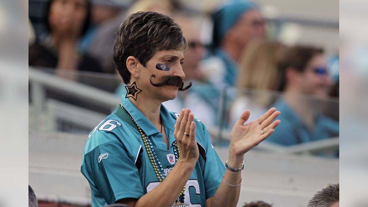 PHOTOS: Best dressed fans of the NFL Draft