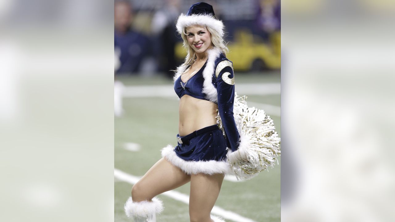 2012 NFL Cheerleaders: Week 15