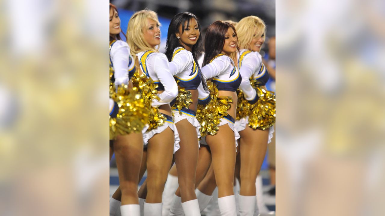 2008 NFL Cheerleaders : Week 3