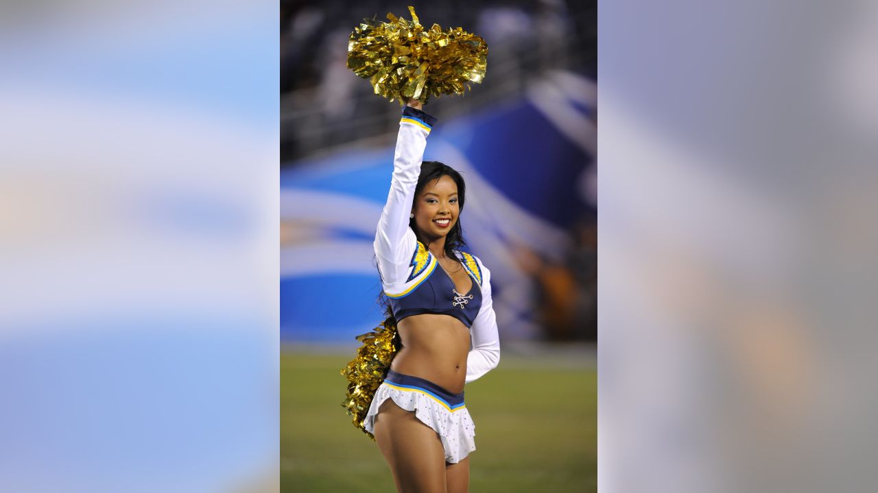 2008 NFL Cheerleaders : Week 3