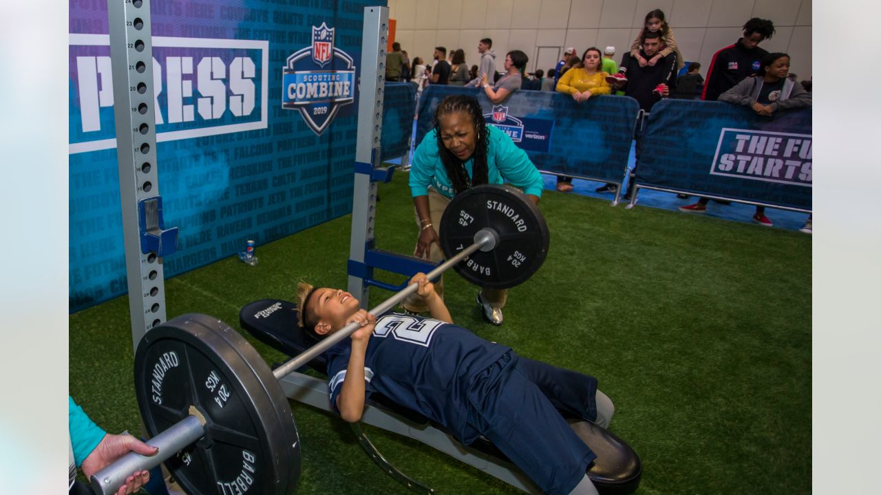 Super Bowl Experience opens Wednesday on Miami Beach