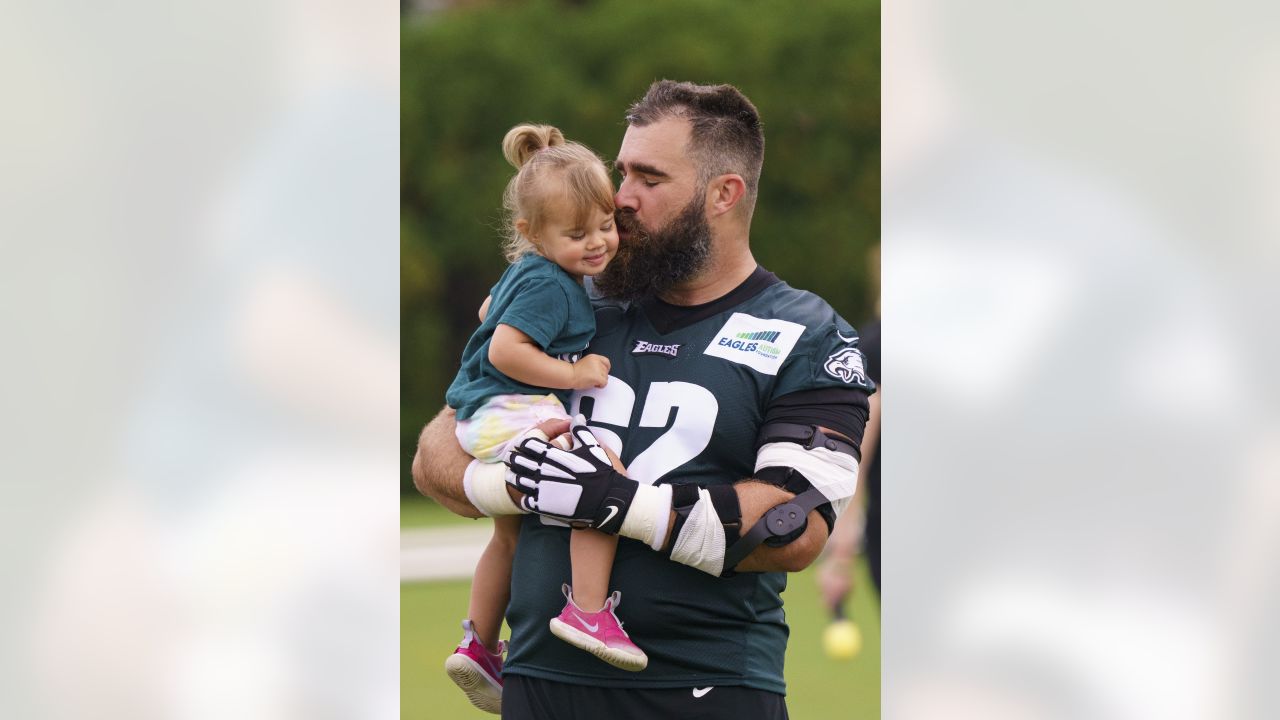 Philadelphia Eagles star Jason Kelce's daughter celebrates playoff