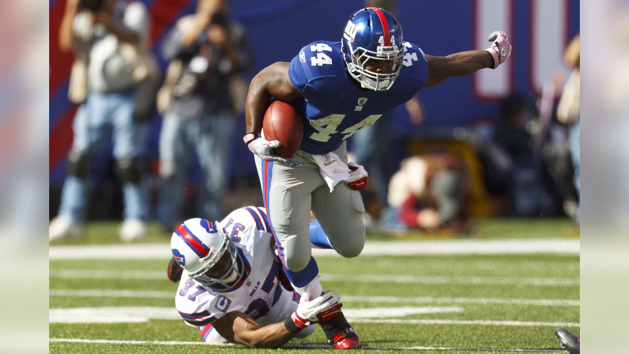 GIANTS: Ahmad Bradshaw scores three TDs in win over Bills