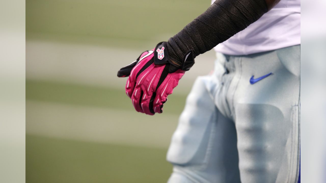 Nike breast cancer hot sale football gloves