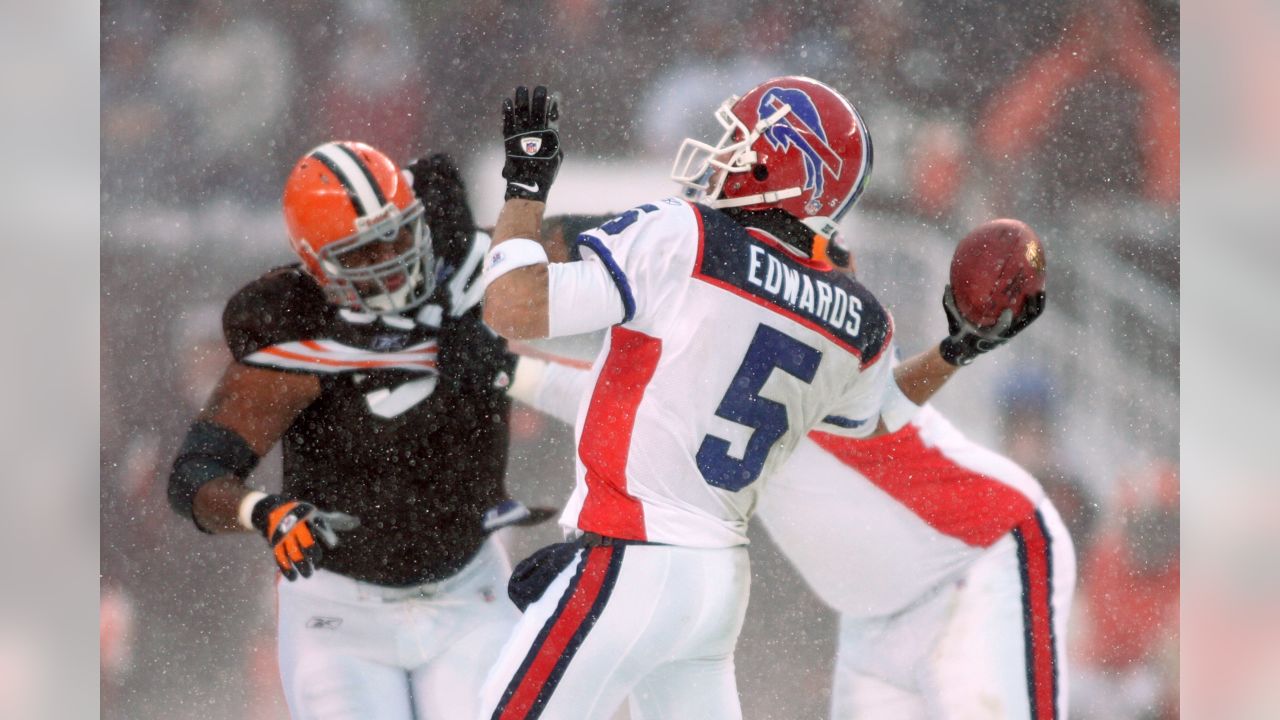 Photos: In Focus - Bills at Browns in 2007