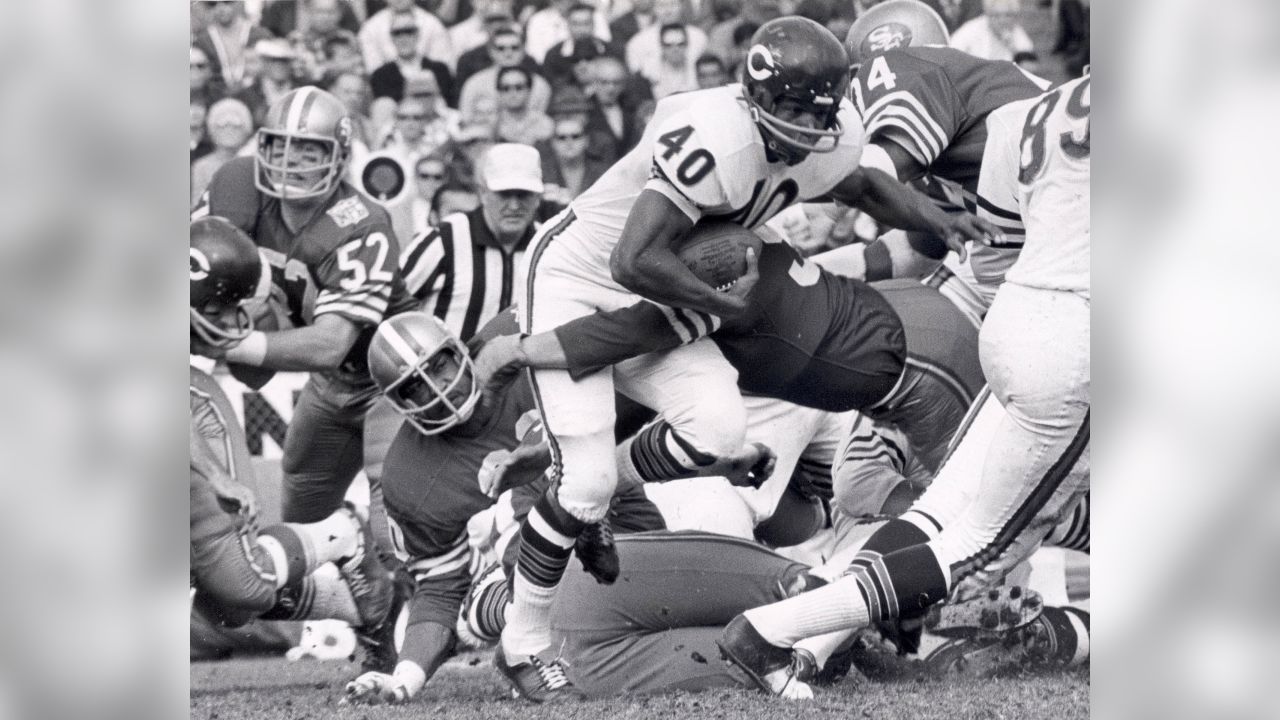 Chicago Bears halfback Gale Sayers is pictured, Aug. 1967. (AP