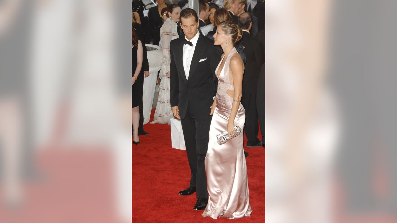 Tom Brady and Gisele Bündchen, 2010, 34 Memorable PDA Moments From Met  Galas Past