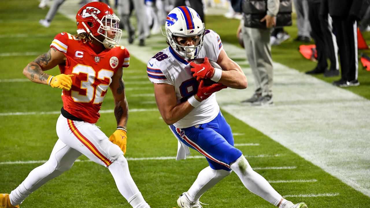 January 4, 2020: Buffalo Bills tight end Dawson Knox (88) prior to an NFL  football playoff