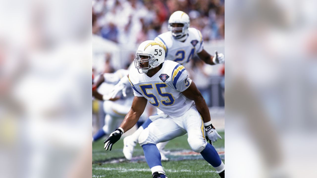 JUNIOR SEAU 8X10 PHOTO SAN DIEGO CHARGERS PICTURE NFL FOOTBALL CLOSE UP  ACTION