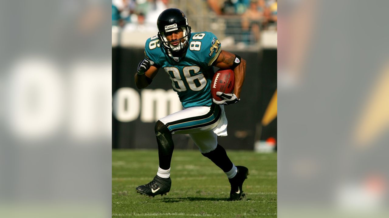 EAST RUTHERFORD, NJ - DECEMBER 26: Jacksonville Jaguars Defensive Backs  Coach - Safeties Chris Ash during the National Football League game between  the New York Jets and the Jacksonville Jaguars on Decsmber