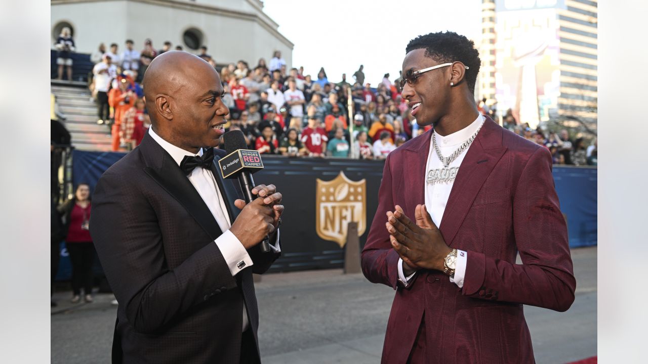 Dallas Cowboys quarterback Dak Prescott catches up with NFL Network's  Melissa Stark, Nate Burleson at NFL Honors red carpet