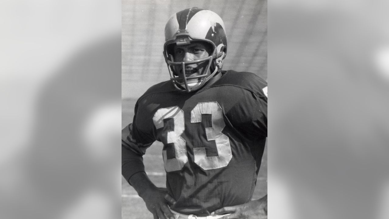 Ollie Matson, Pro Football Hall of Fame Class of 1972. Click on