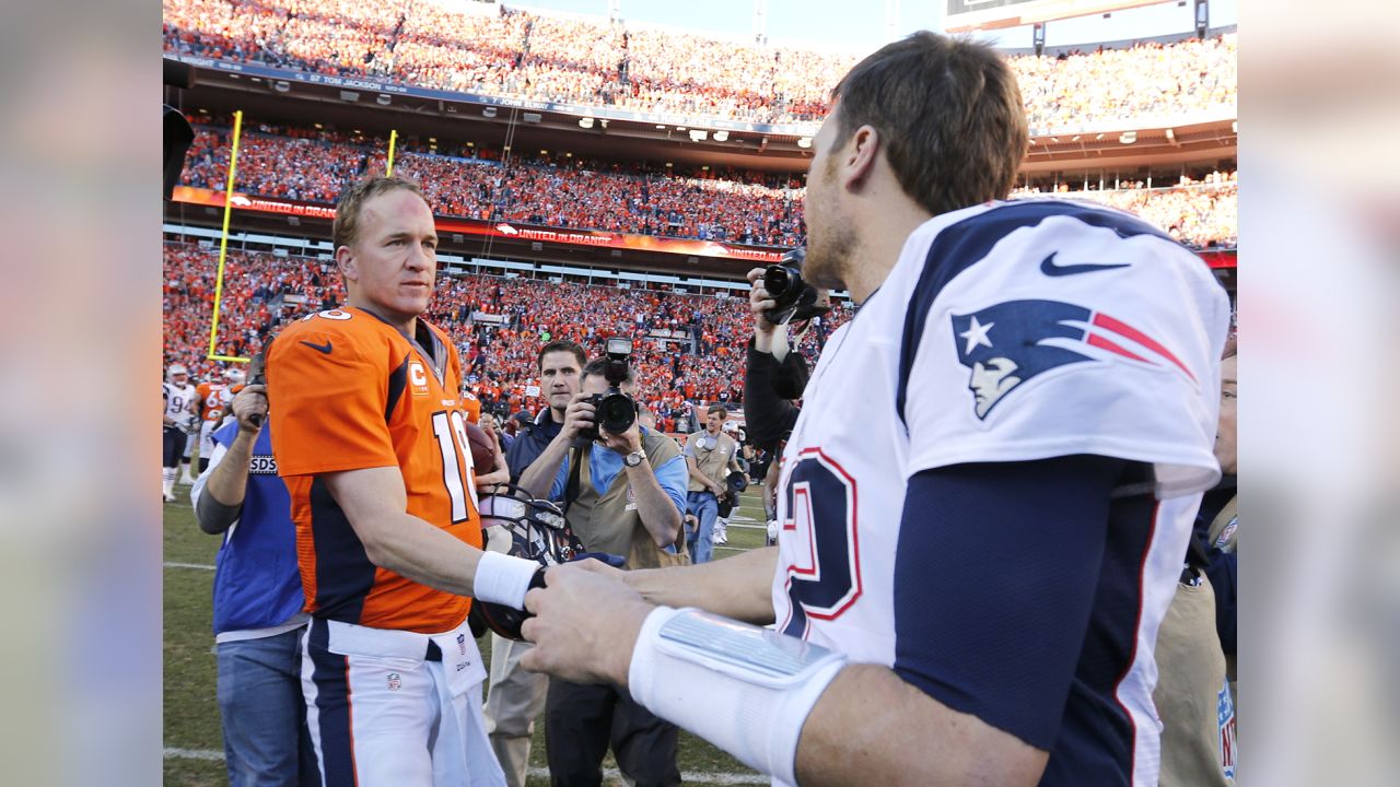 NFL on CBS - The stage is set for perhaps a final showdown. Tom Brady and  the New England Patriots vs. Peyton Manning and the Denver Broncos for a  chance to play