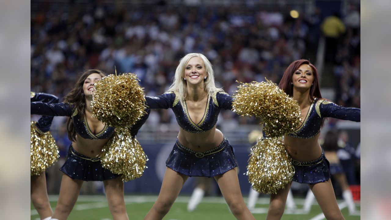 2009 NFL Cheerleaders: Week 11