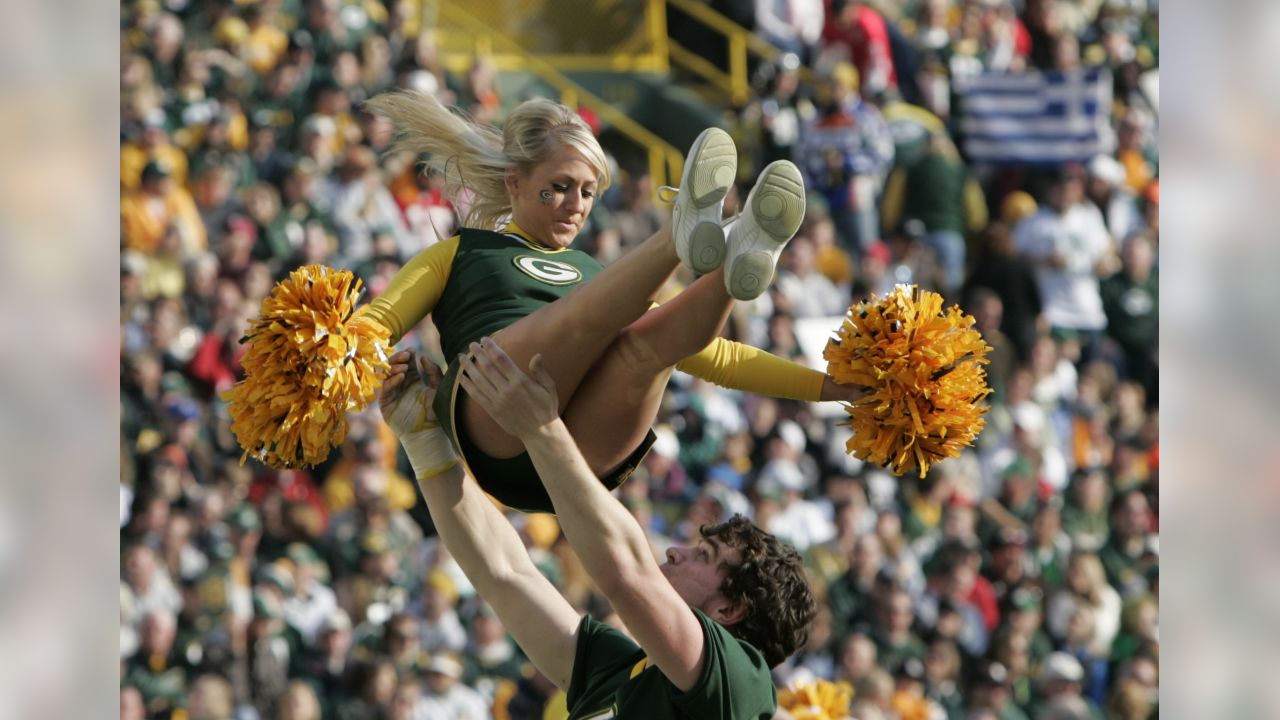 2009 NFL Cheerleaders: Week 11