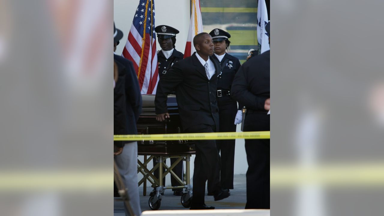 Photo: Washington Redskins' Sean Taylor funeral in Miami - MIA20071203518 
