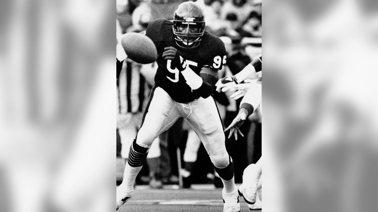 Alonzo Spellman, Richard Dent and Tim Ryan, left to right, celebrate after  the Bears stopped the Green Bay Packers on fourth-and-1 in the fourth  quarter of the Bears' 30-17 win in Chicago