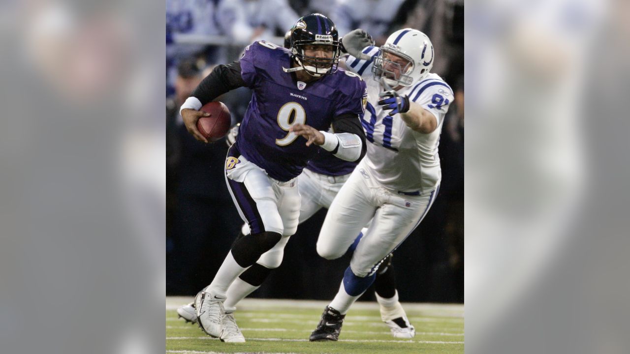 Baltimore Ravens' Derrick Mason prior to the start of an NFL preseason  football game between the Ravens and the New York Giants, Saturday, Aug.  28, 2010, in Baltimore. (AP Photo/Gail Burton Stock