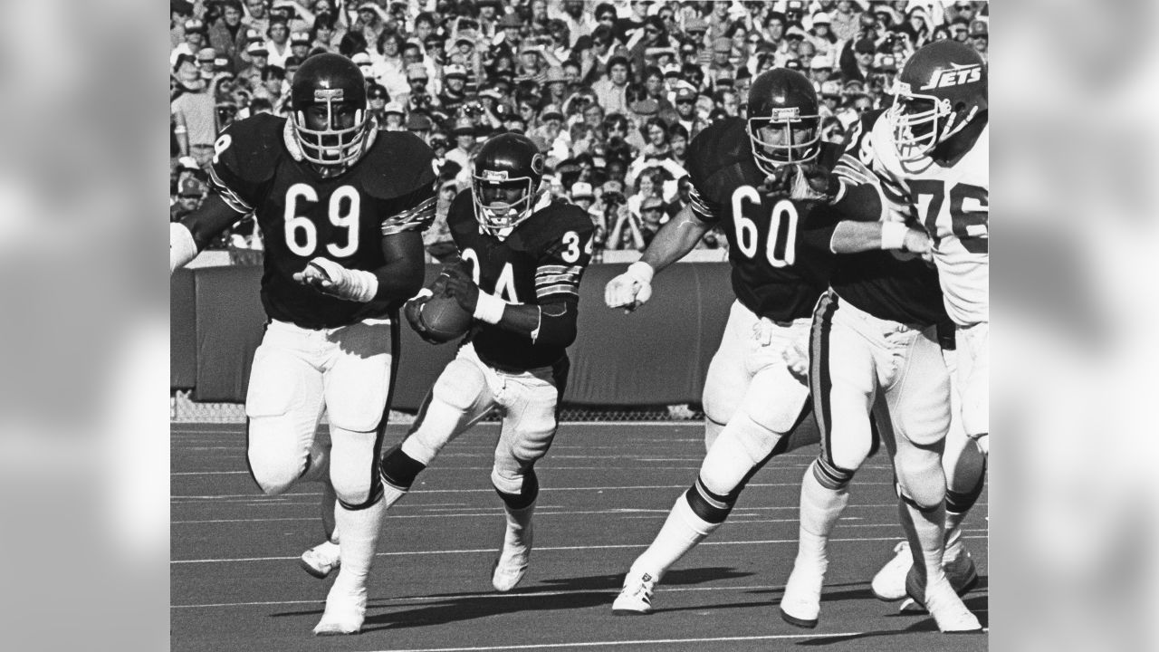 NFL Chicago Bears Walter Payton Jim McMahon Pre Game Sidelines 8 X 10 Photo