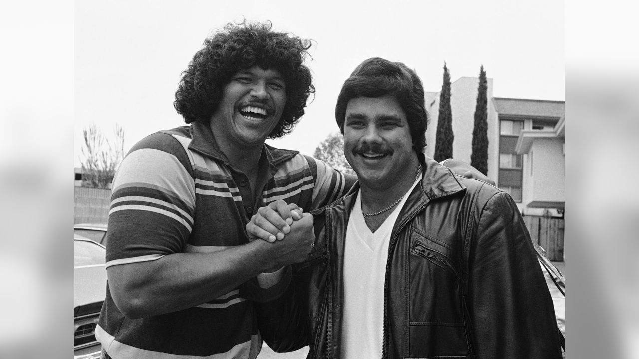 Image Gallery of Anthony Munoz