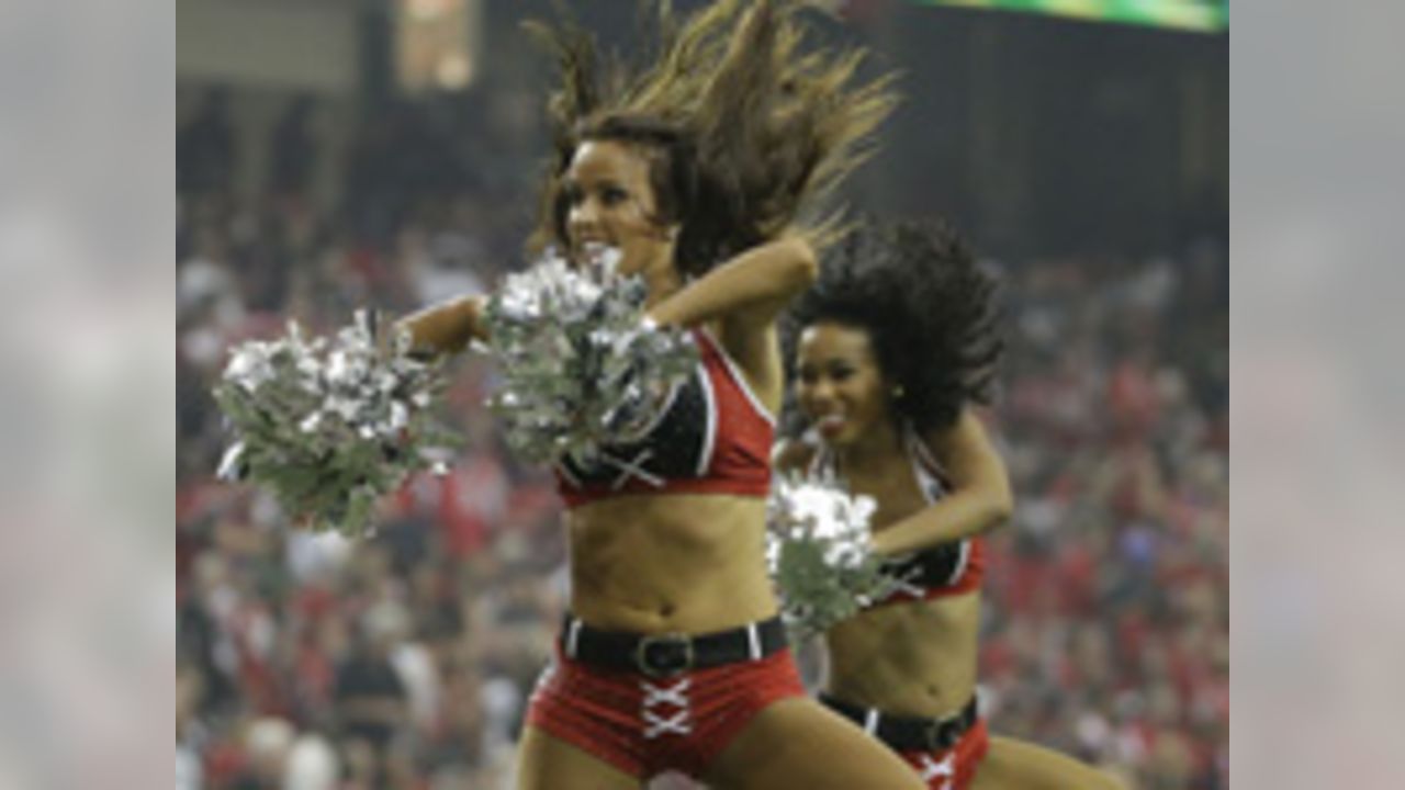 2014 Atlanta Falcons Cheerleaders 16 month Calendar