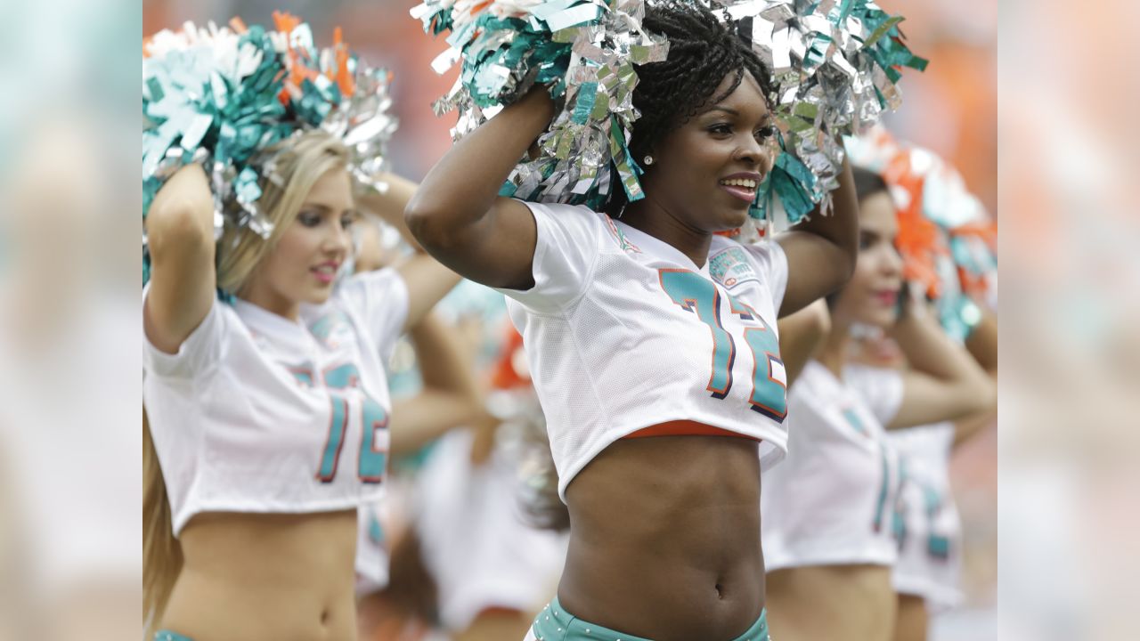 2012 NFL Cheerleaders: Week 15