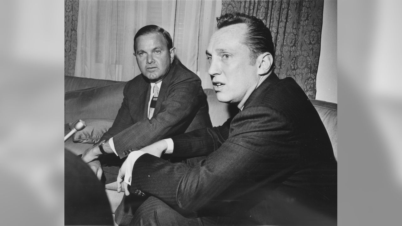 How Al Davis became the NFL's rebellious, unparalleled innovator - Sports  Illustrated