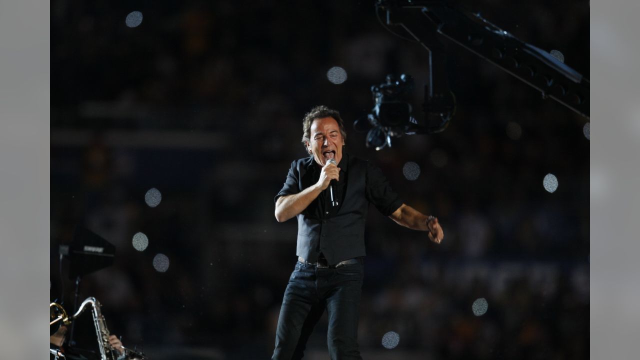 Bruce Springsteen - Superbowl Halftime Show HD 2009 XLIII NFL 