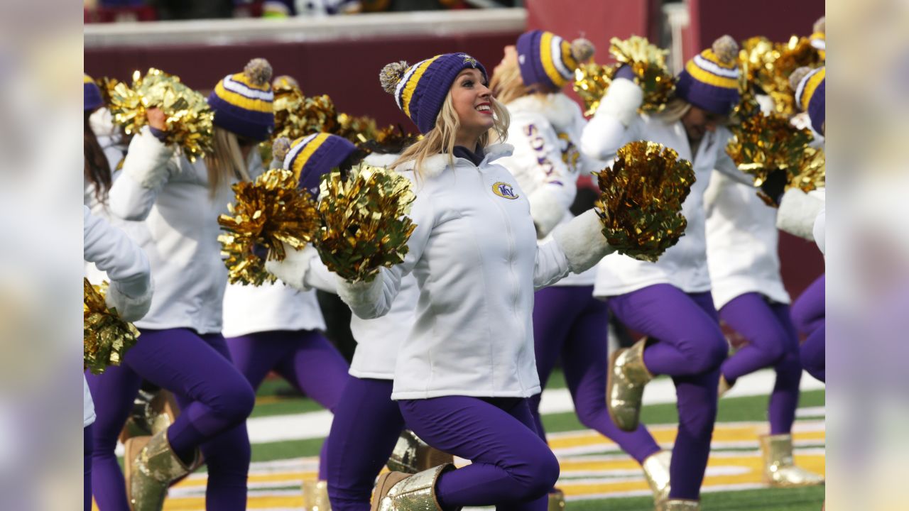 15 Costumes and Uniforms of the Minnesota Vikings Cheerleaders ideas