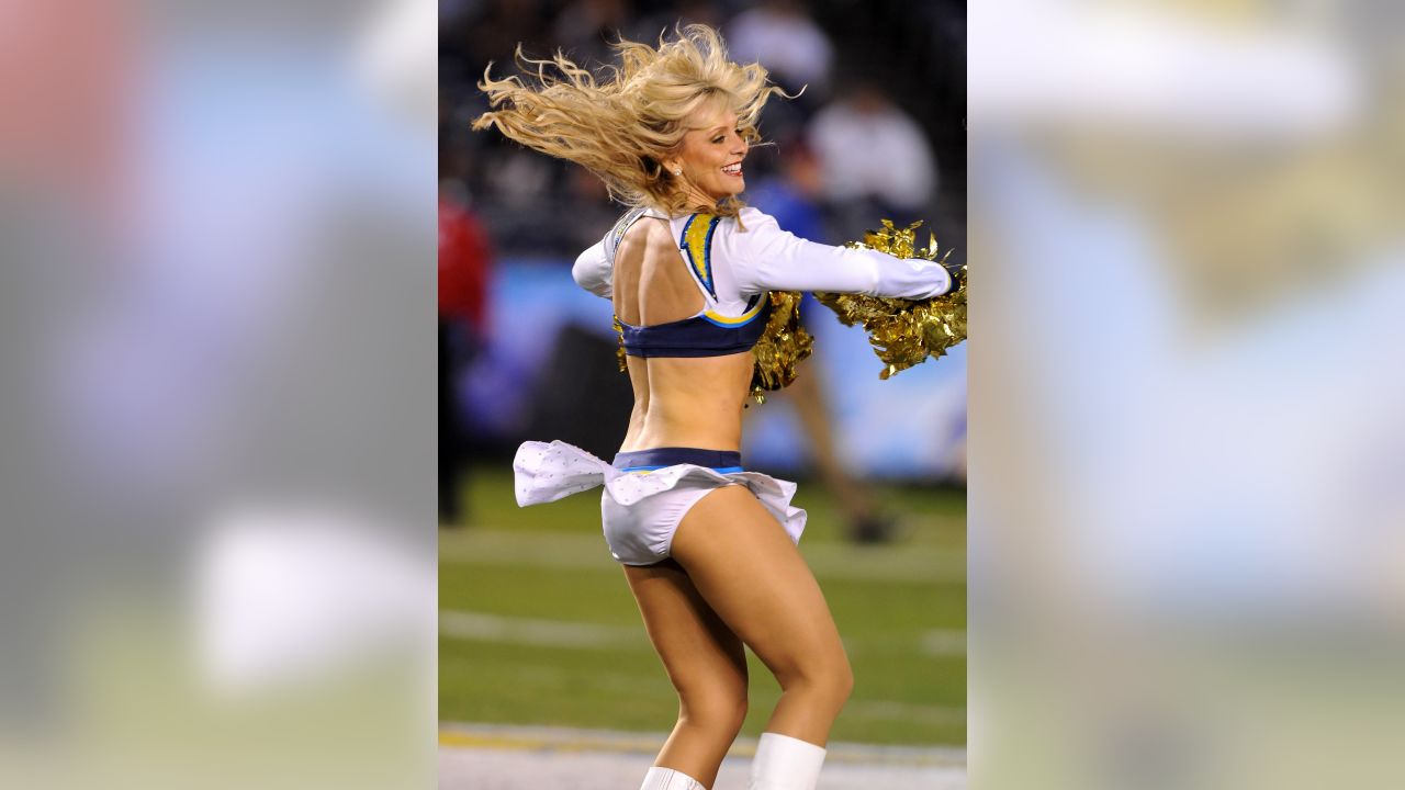 2008 NFL Cheerleaders : Week 3