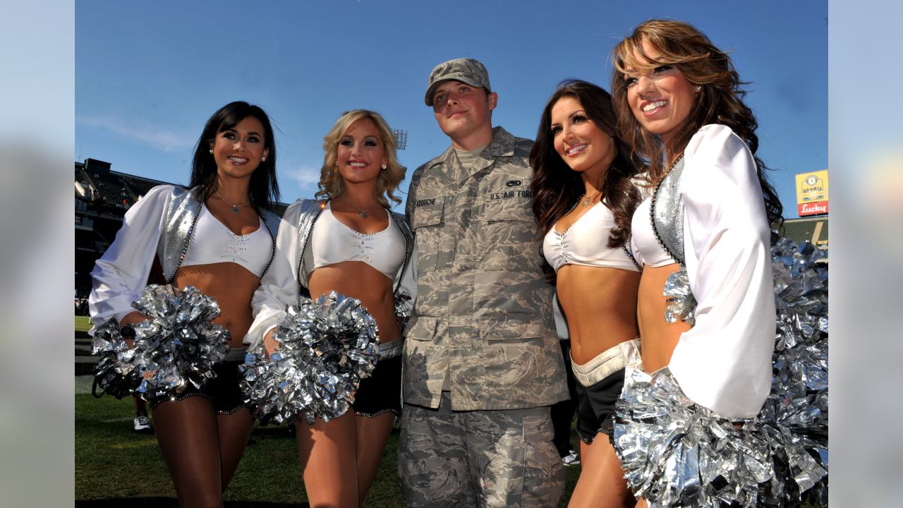 Rankings: Hottest NFL Cheerleaders by Team (2008-9) - Hogs Haven