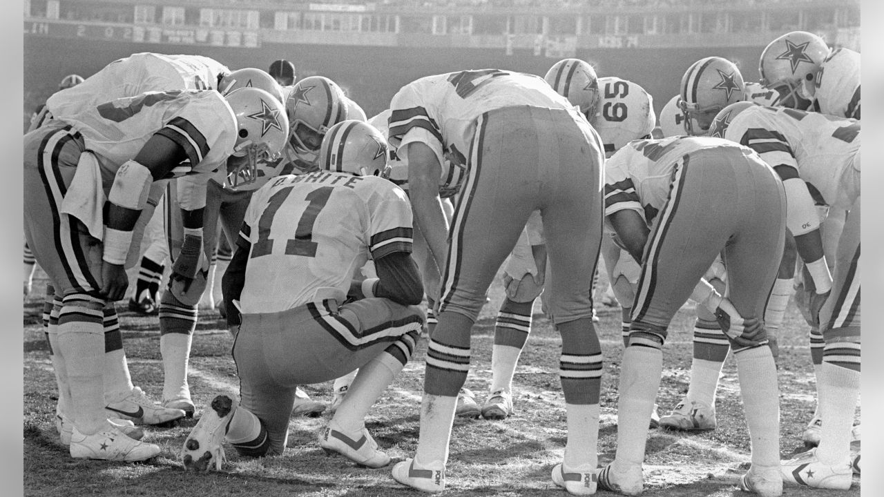 1982-1-2 NFC Divisional Playoff Tampa Bay Buccaneers @ Dallas Cowboys (CBS  Radio) 